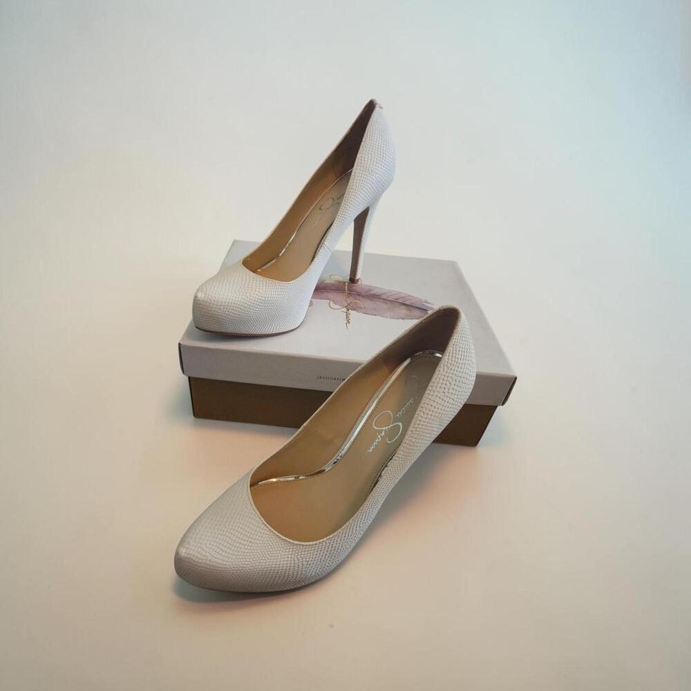 Jessica Simpson Women's White and Cream Courts
